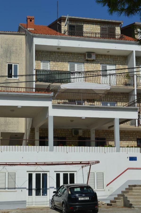 Anna Apartment Marina Buitenkant foto