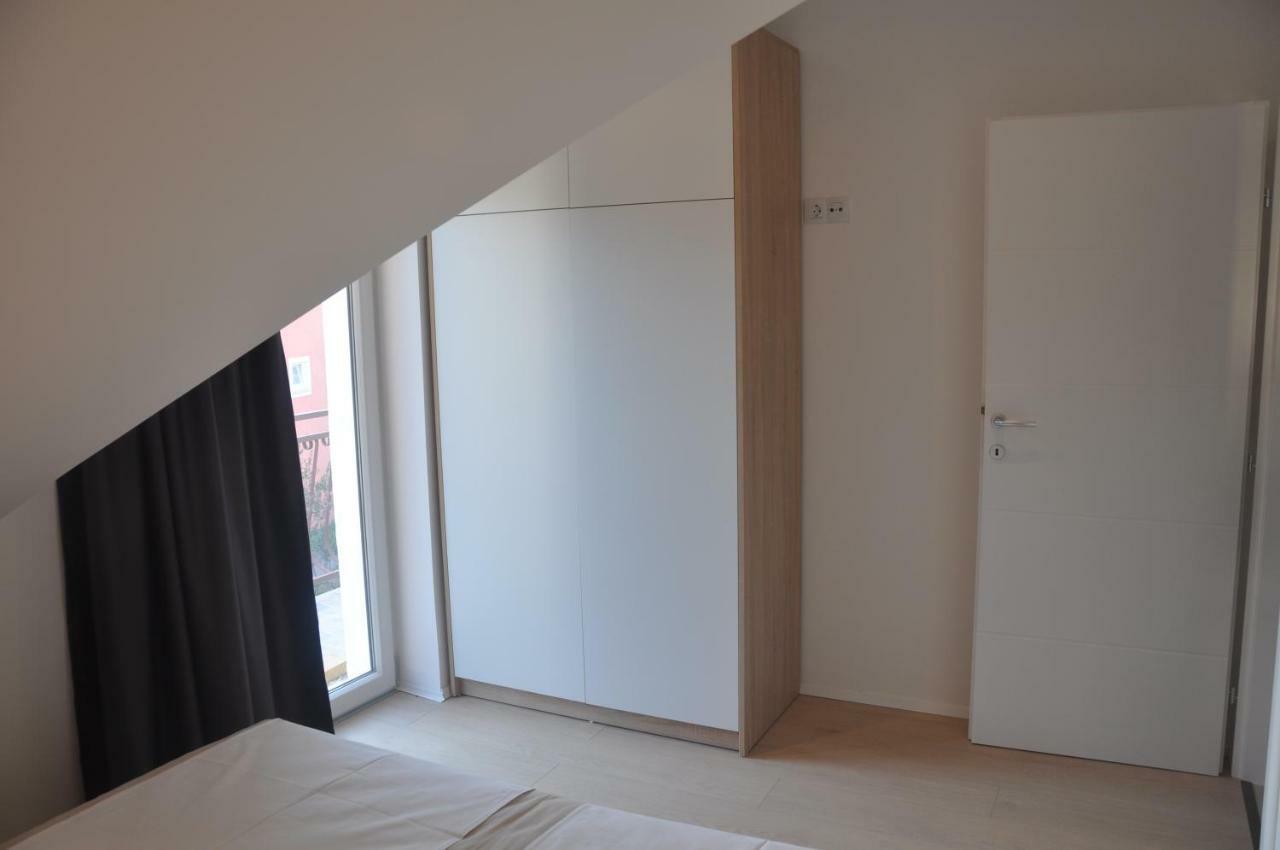 Anna Apartment Marina Buitenkant foto