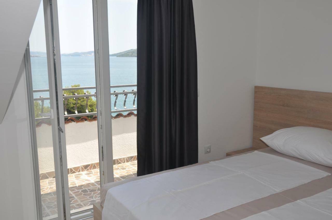 Anna Apartment Marina Buitenkant foto