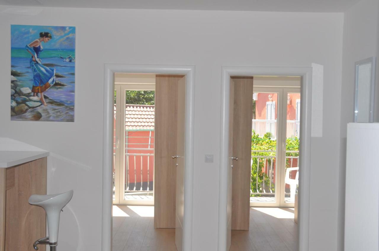 Anna Apartment Marina Buitenkant foto